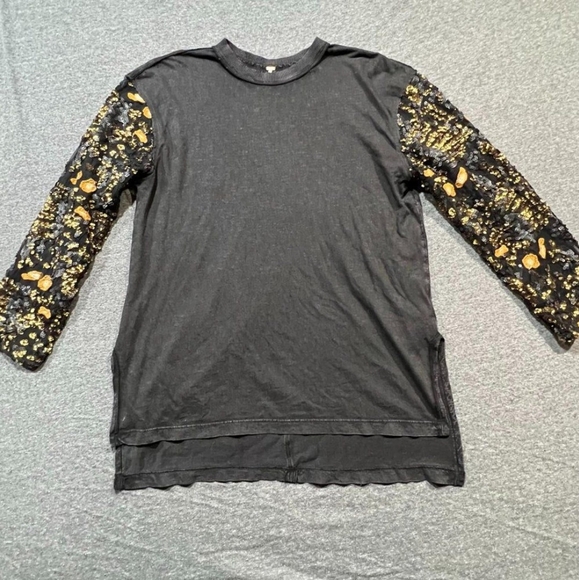 *NWT* We The Free (Free People) Sequin sleeve top - Picture 2 of 6